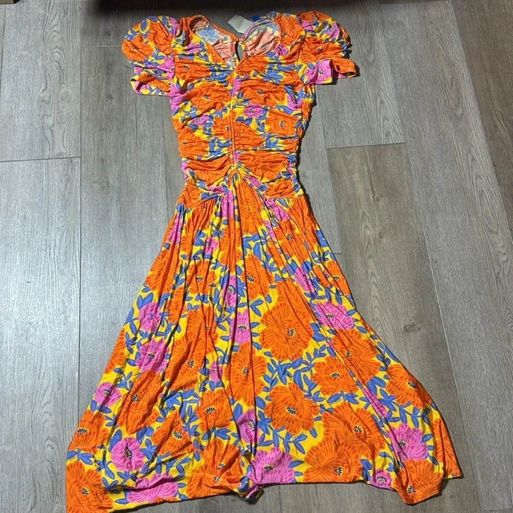 FINAL MARKDOWN! Farm Rio Short-Sleeve V-Neck Ruched Midi Dress - 🕸️🍐 - Picture 4 of 12